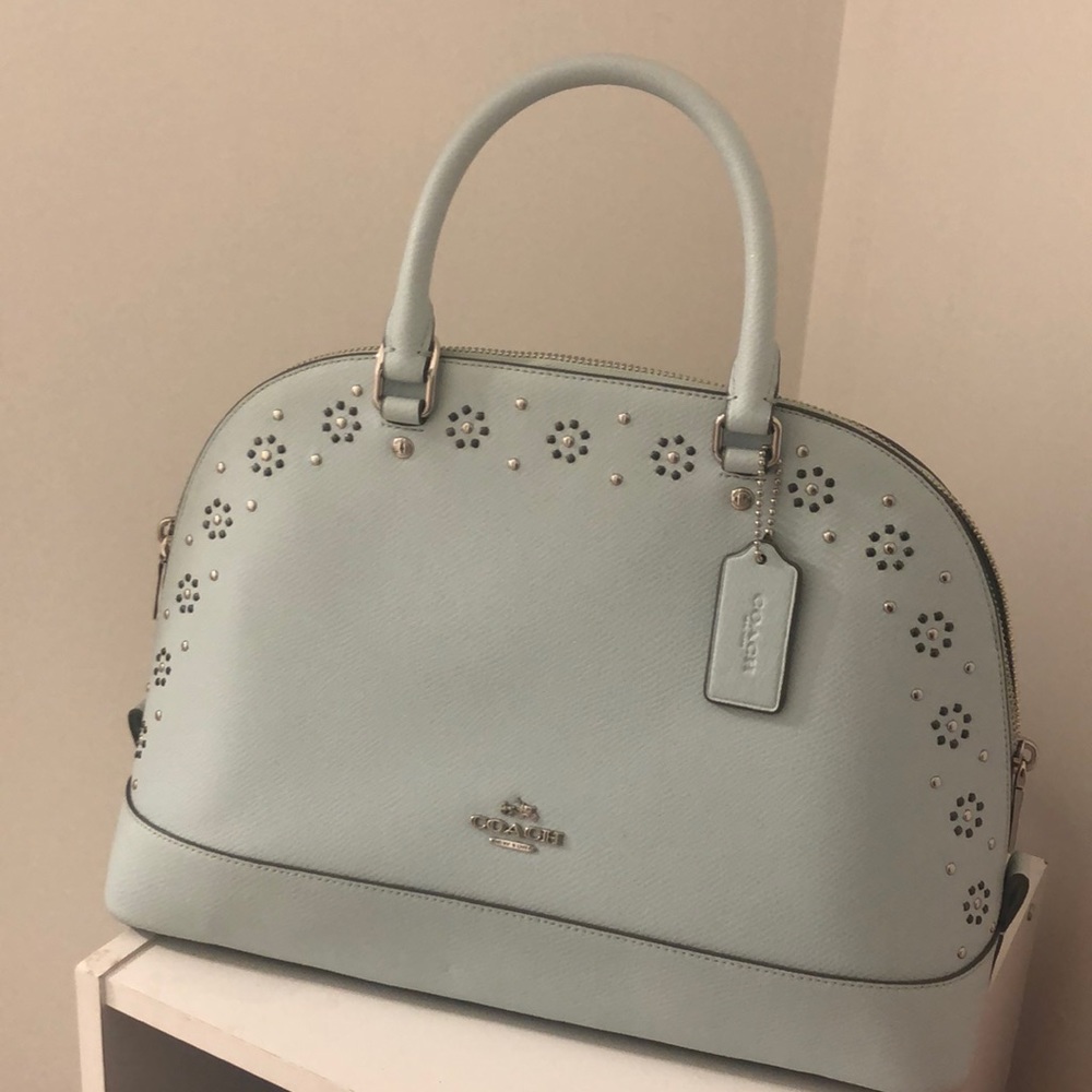 NWoT Coach Medium Dome Satchel G